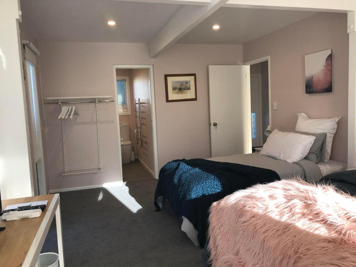 Allie'S Hill Top Haven Bed & Breakfast Whanganui Exterior foto